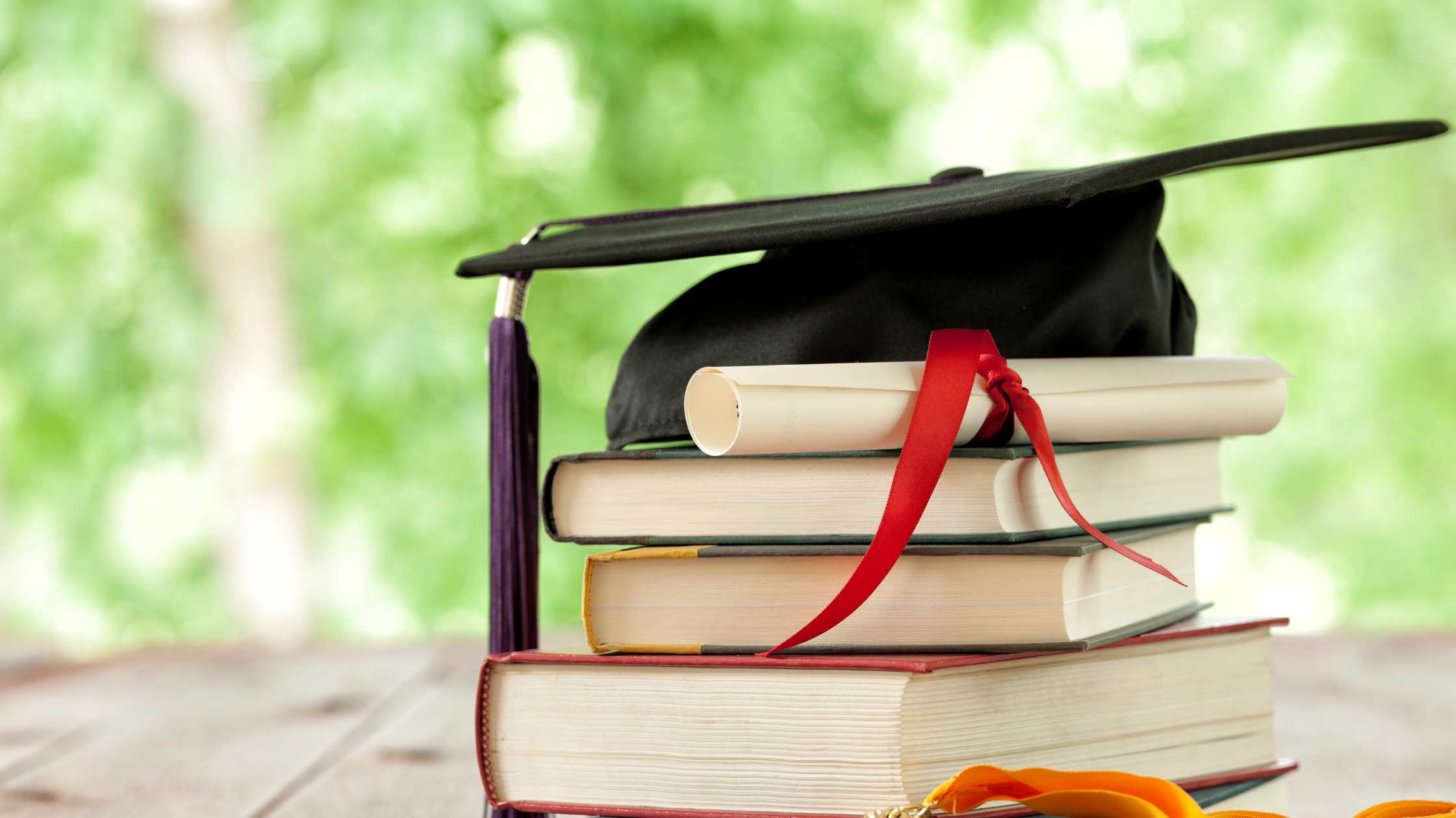 Ultimate 2025 Graduation Gift Guide: Unique Presents for Every Type of Grad