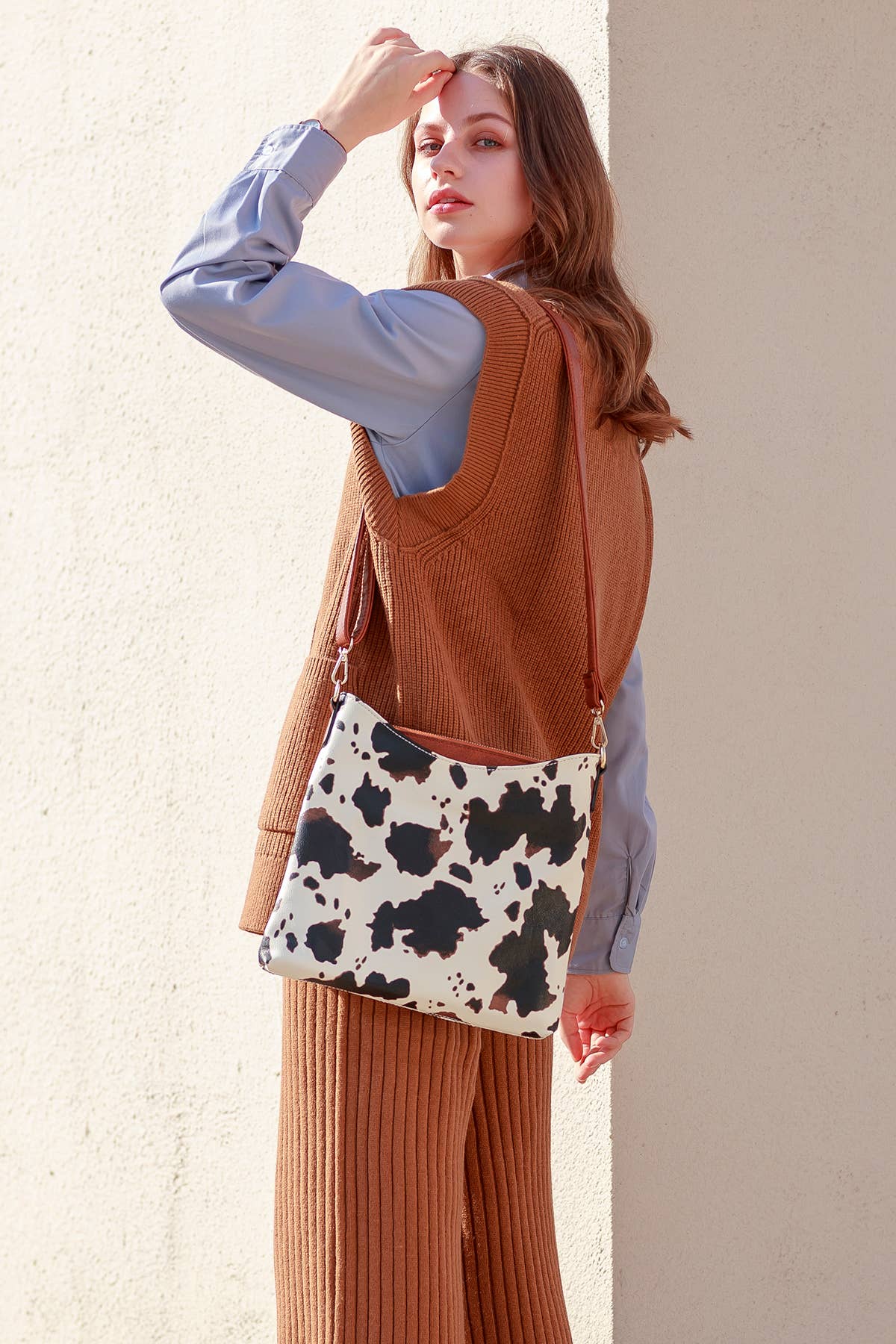 M1765 Emma 3 Compartment Crossbody w/ Snap Closure - Raymond's Hallmark