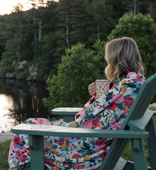 Rose Fleece Blanket - Raymond's Hallmark