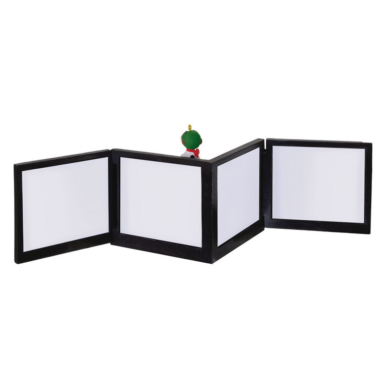 Snoopy as the Flying Ace Ornament - Raymond's Hallmark