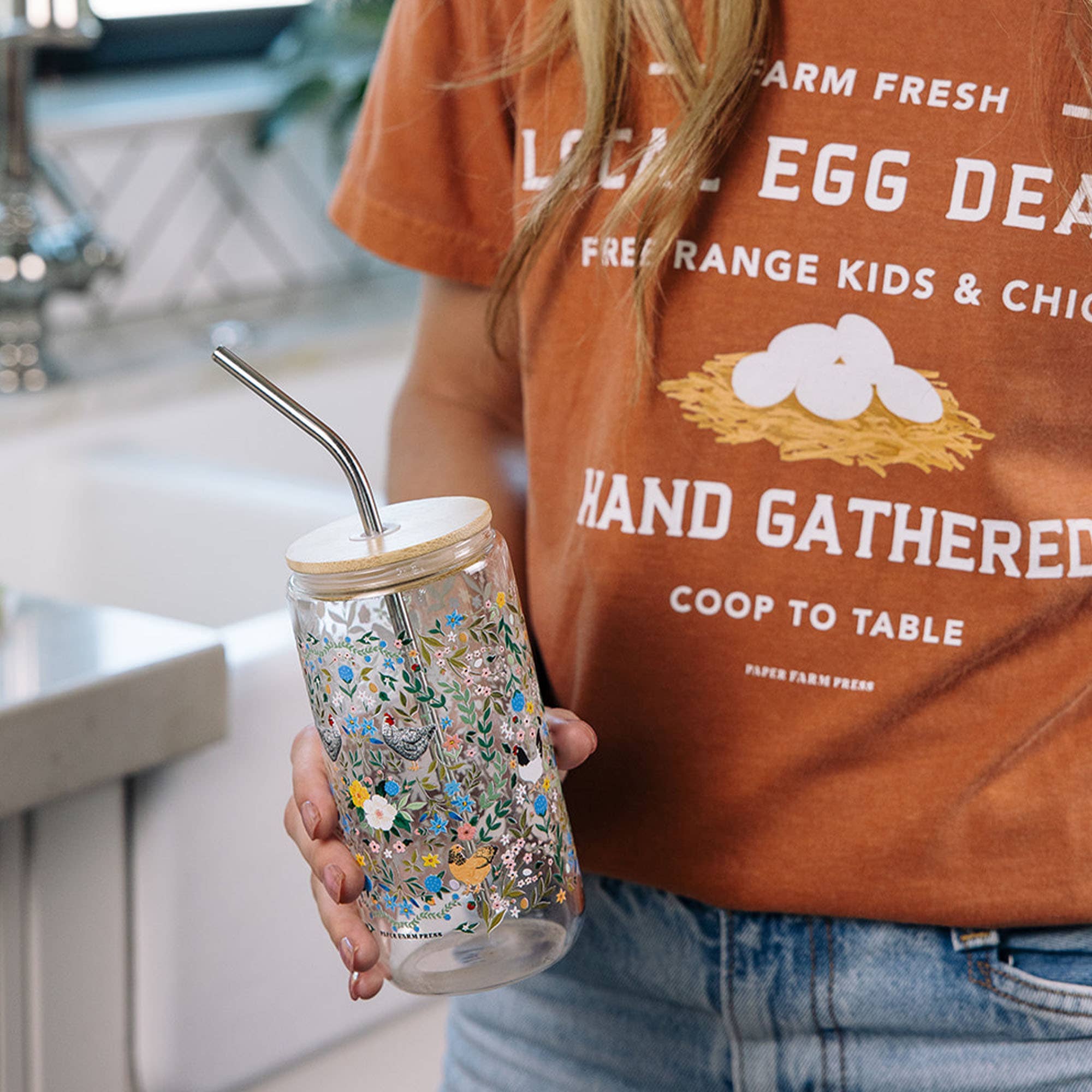 Chicken & Flowers Glass Can - Raymond's Hallmark
