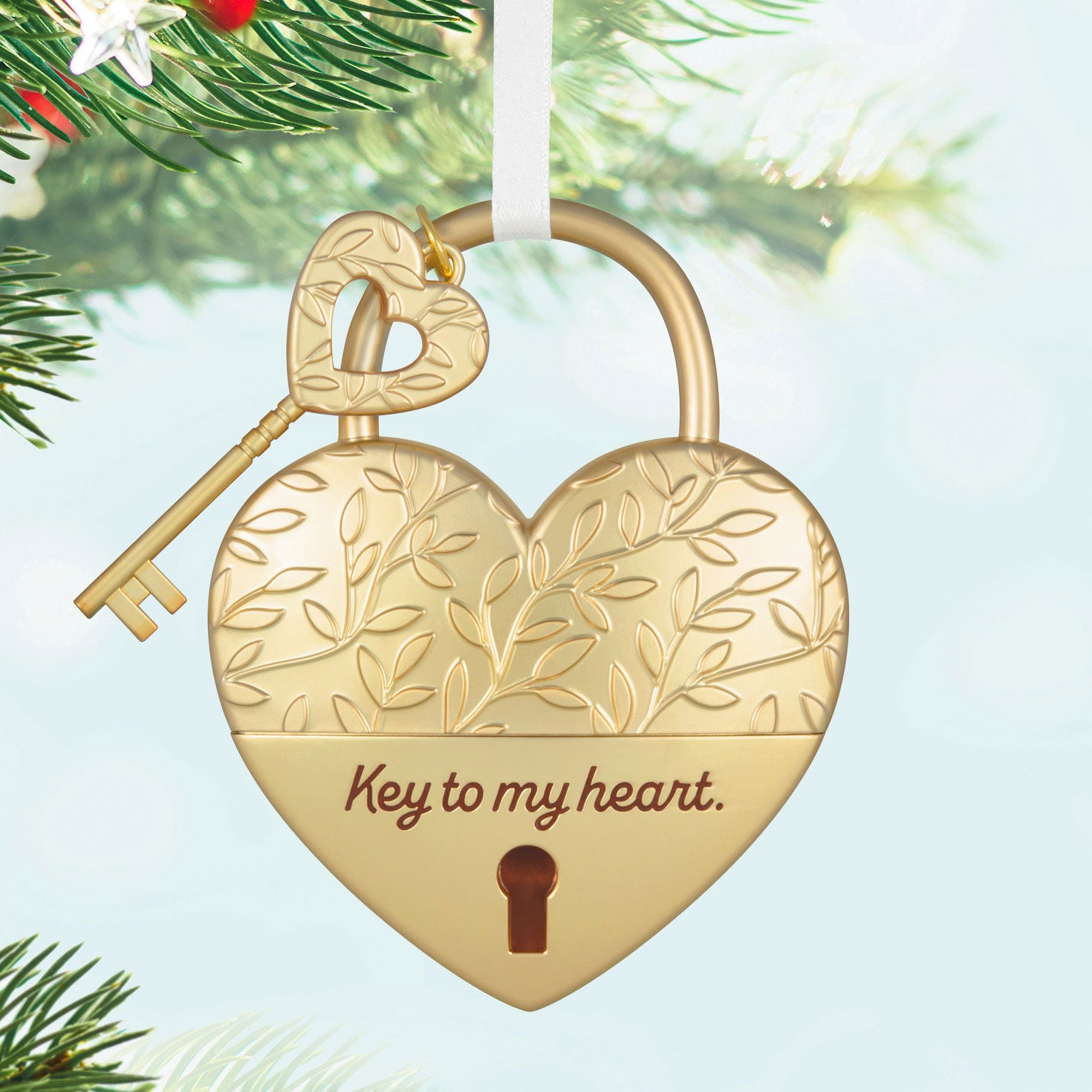 Key To my Heart Ornament - Raymond's Hallmark