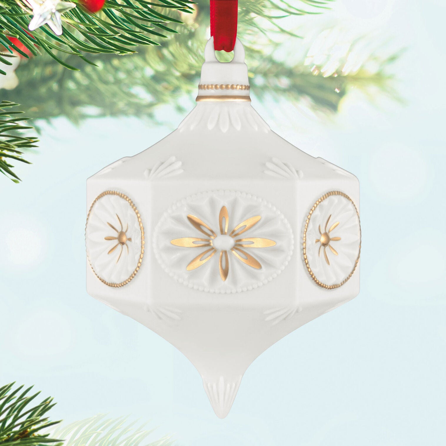 Festive Finial