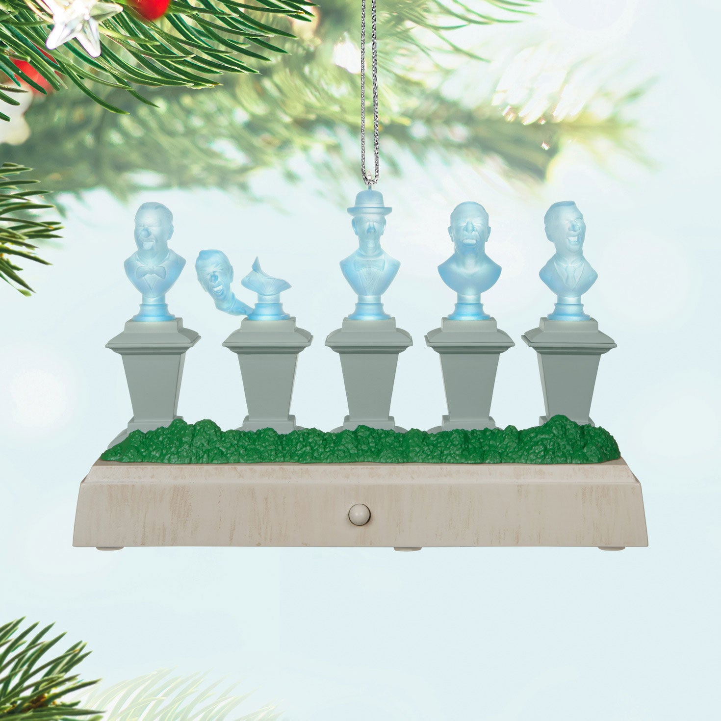 The Singing Busts Ornament - Raymond's Hallmark