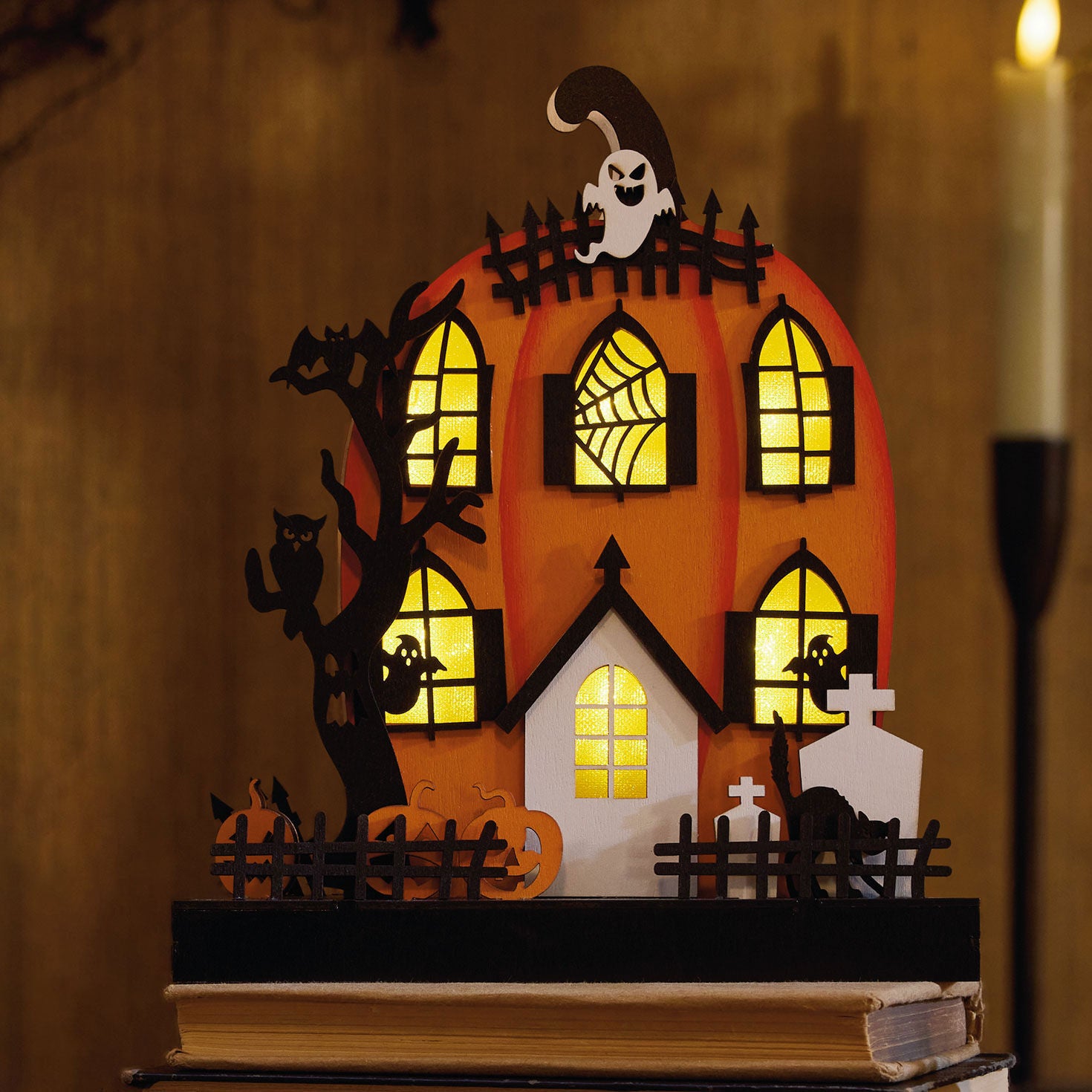 Light-Up Decoration Halloween - Raymond's Hallmark