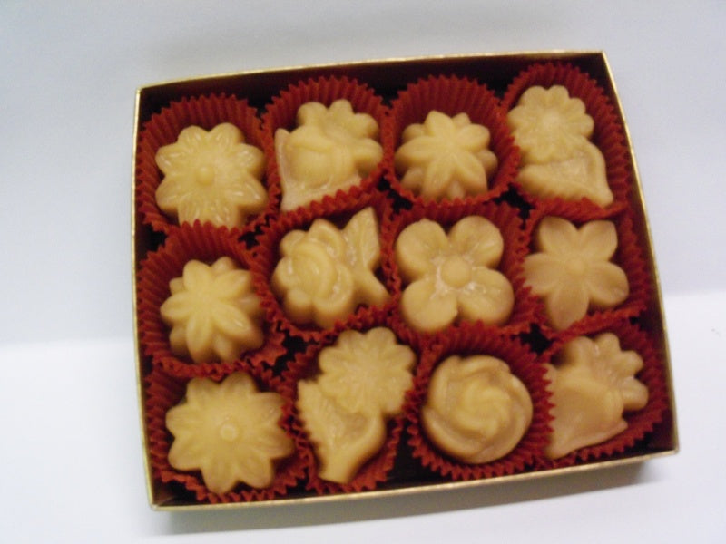 4oz (12 Pc) Flower Pure Maple Candy Gold Box - Raymond's Hallmark